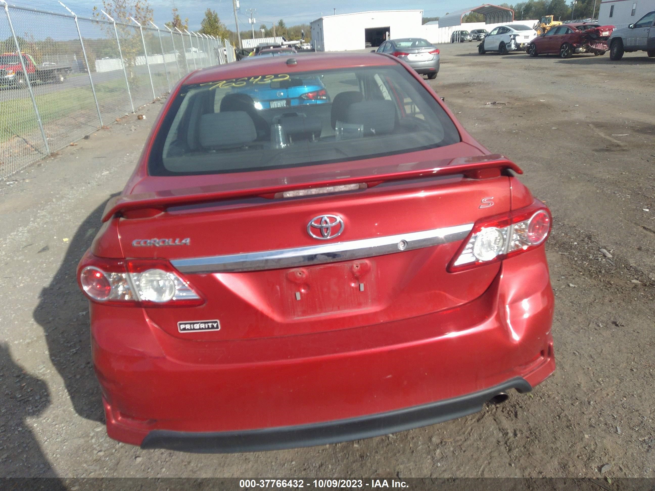 Photo 15 VIN: 2T1BU4EE7CC913969 - TOYOTA COROLLA 