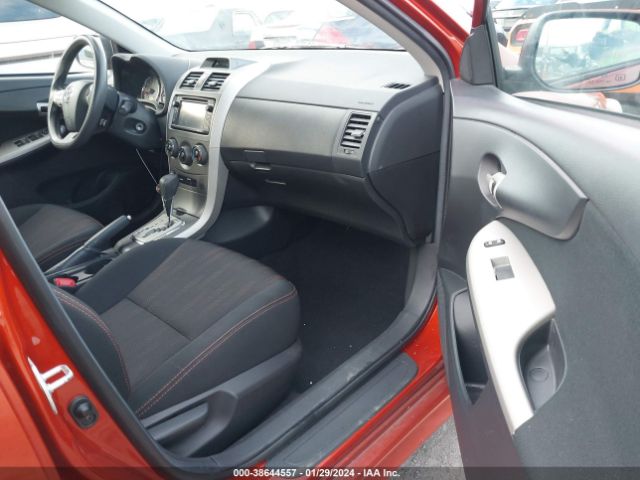 Photo 4 VIN: 2T1BU4EE7DC069837 - TOYOTA COROLLA 