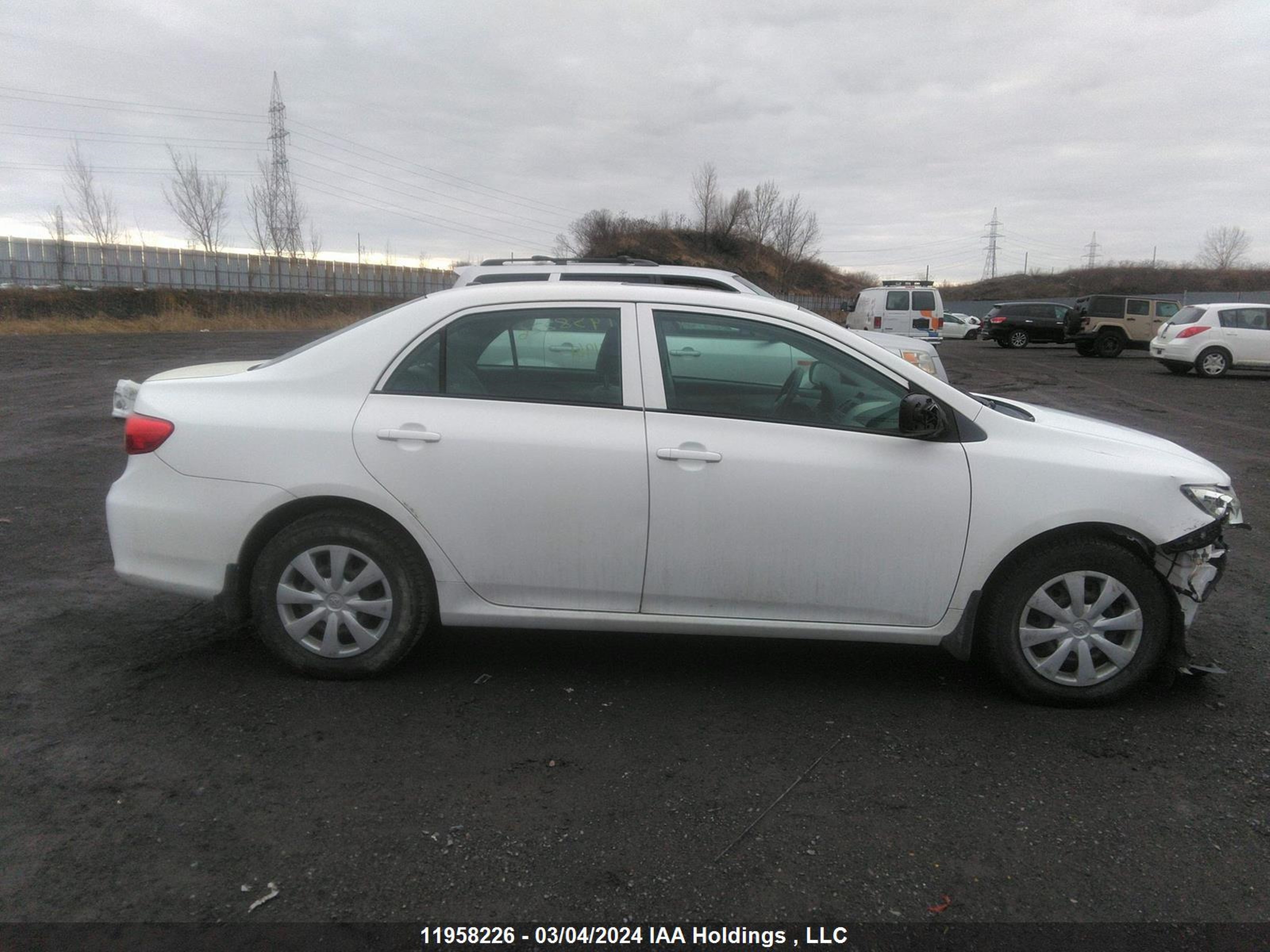 Photo 13 VIN: 2T1BU4EE7DC071961 - TOYOTA COROLLA 