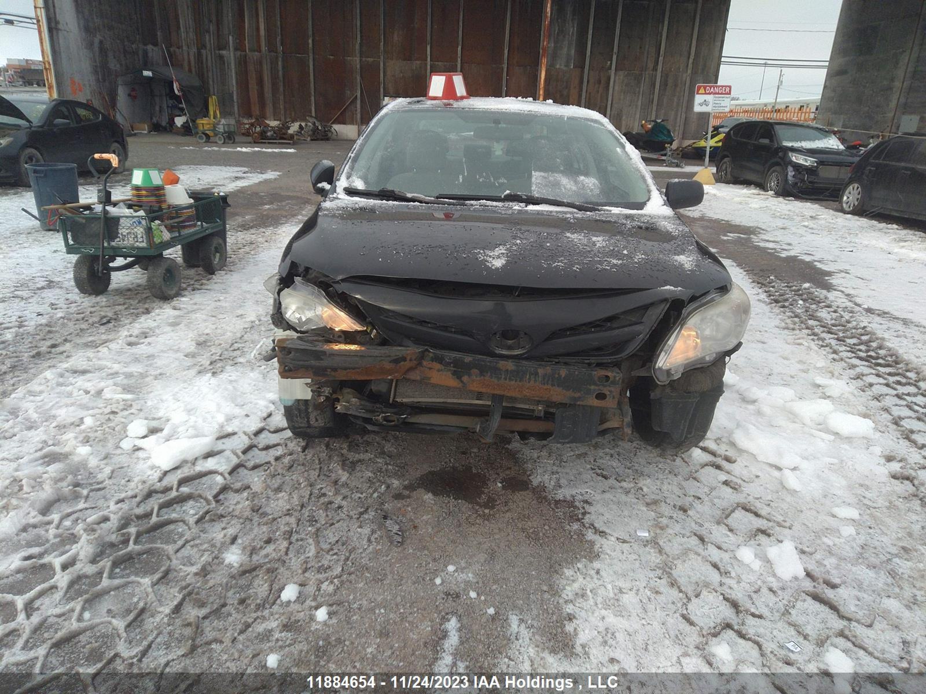 Photo 5 VIN: 2T1BU4EE7DC073466 - TOYOTA COROLLA 