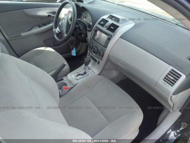 Photo 4 VIN: 2T1BU4EE7DC080580 - TOYOTA COROLLA 