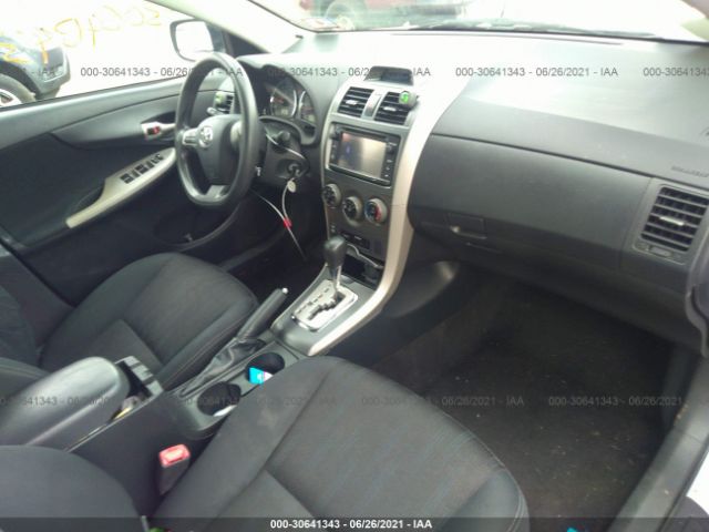 Photo 4 VIN: 2T1BU4EE7DC936038 - TOYOTA COROLLA 