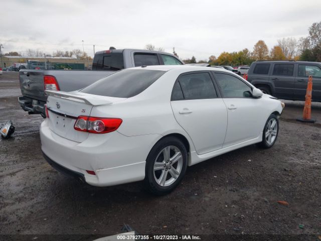 Photo 3 VIN: 2T1BU4EE7DC963577 - TOYOTA COROLLA 