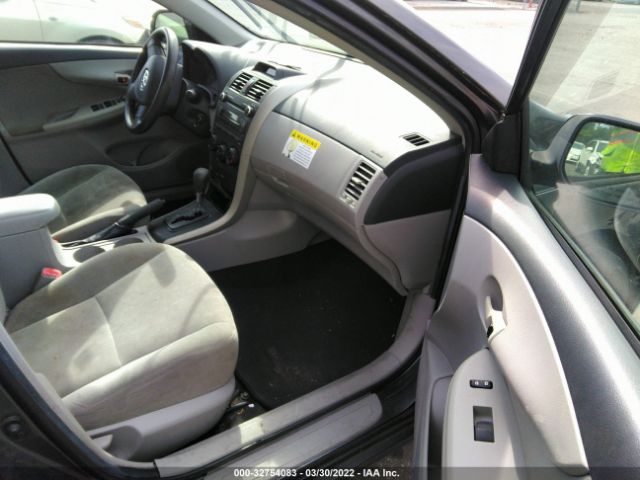 Photo 4 VIN: 2T1BU4EE7DC976233 - TOYOTA COROLLA 