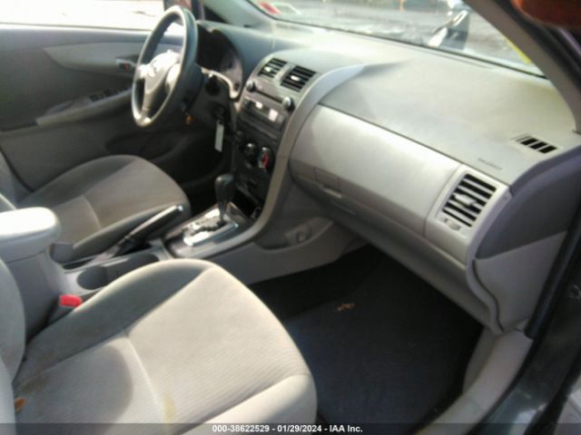 Photo 4 VIN: 2T1BU4EE8AC350606 - TOYOTA COROLLA 