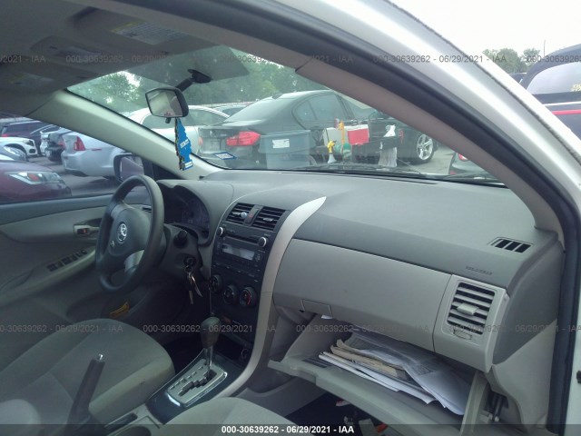 Photo 4 VIN: 2T1BU4EE8AC382357 - TOYOTA COROLLA 