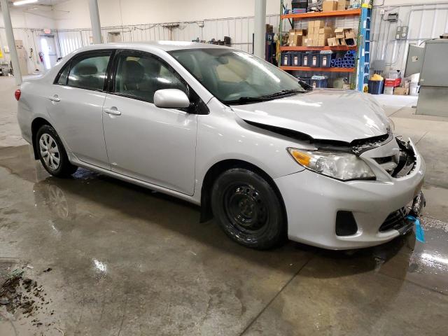 Photo 3 VIN: 2T1BU4EE8BC542447 - TOYOTA COROLLA 