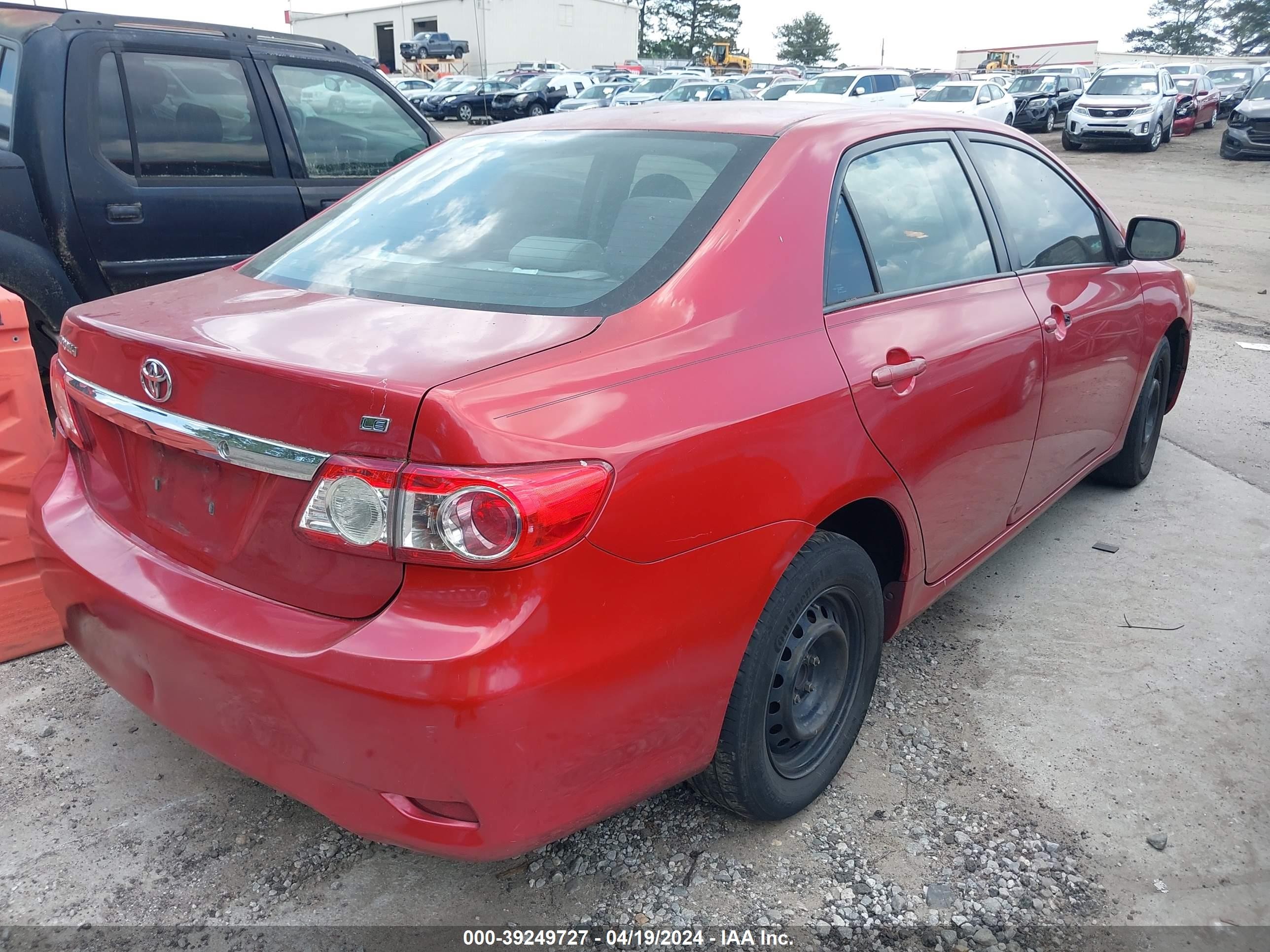 Photo 3 VIN: 2T1BU4EE8BC575934 - TOYOTA COROLLA 