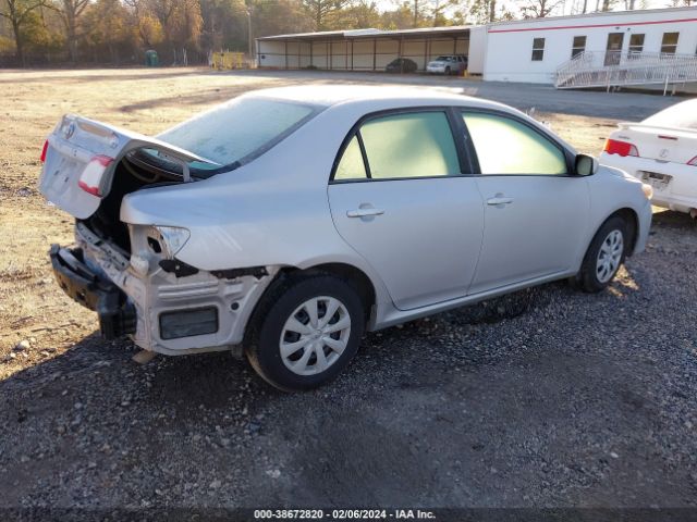 Photo 3 VIN: 2T1BU4EE8BC587887 - TOYOTA COROLLA 