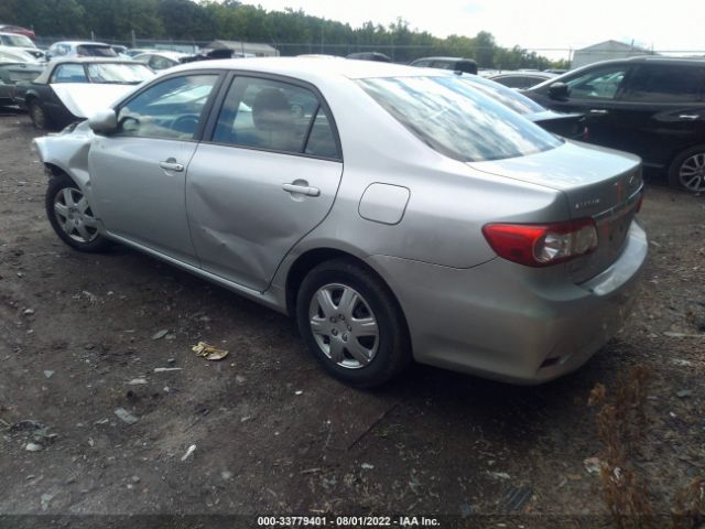 Photo 2 VIN: 2T1BU4EE8BC588439 - TOYOTA COROLLA 