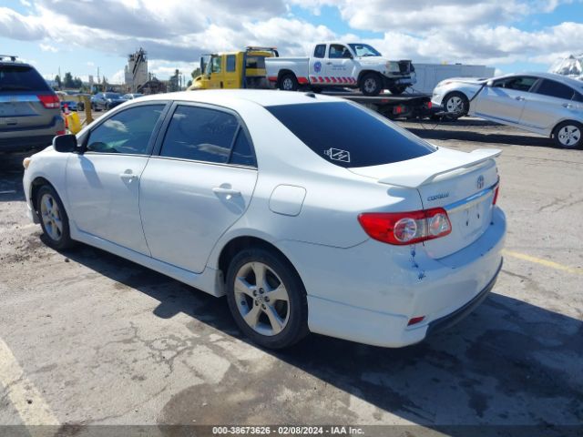 Photo 2 VIN: 2T1BU4EE8BC735598 - TOYOTA COROLLA 