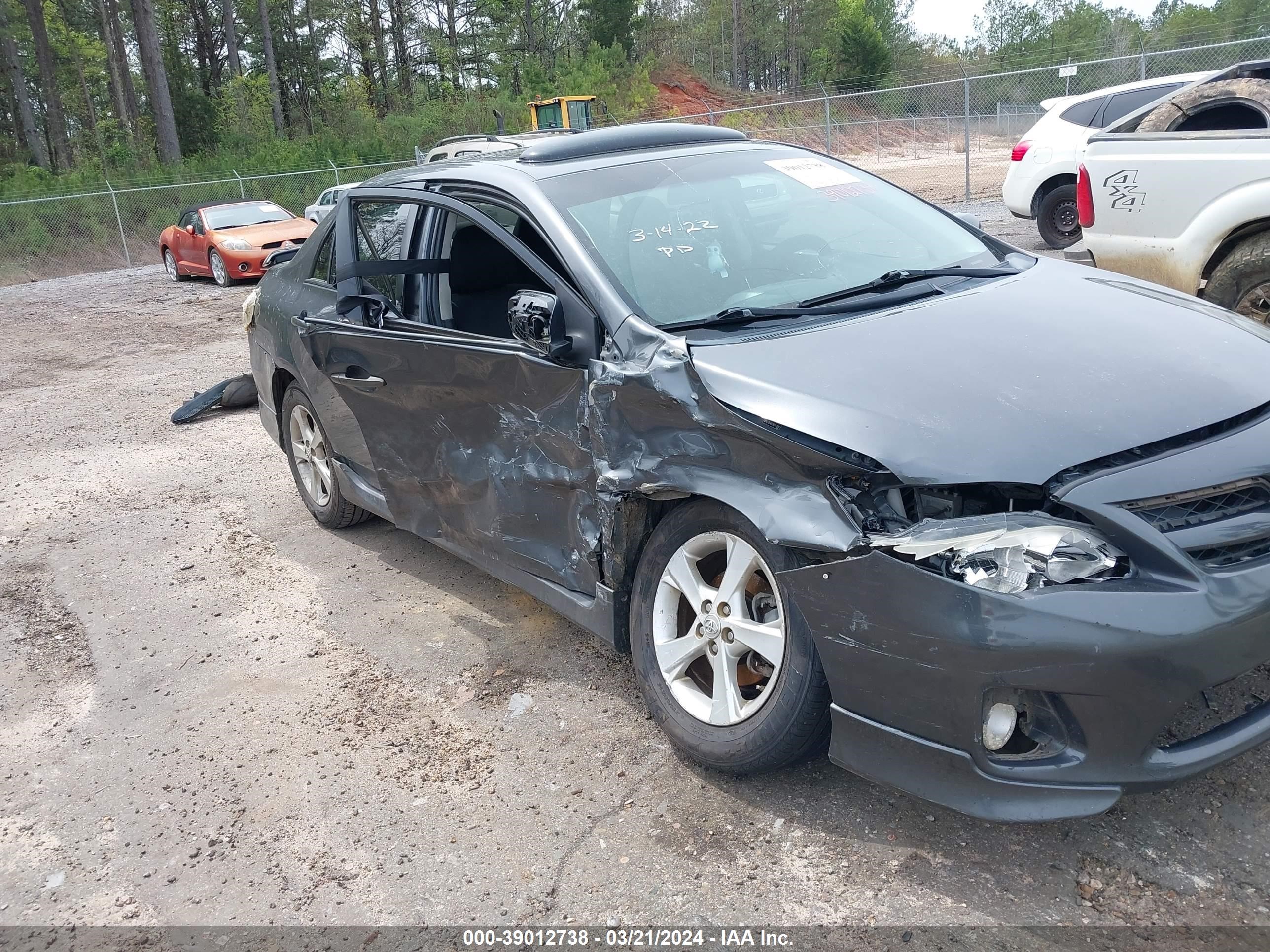 Photo 5 VIN: 2T1BU4EE8BC743930 - TOYOTA COROLLA 