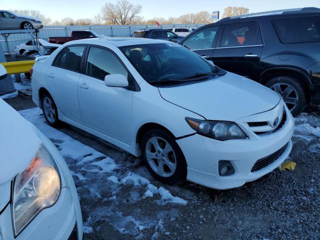 Photo 3 VIN: 2T1BU4EE8BC752742 - TOYOTA COROLLA 