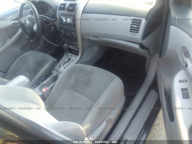 Photo 4 VIN: 2T1BU4EE8CC834441 - TOYOTA COROLLA 