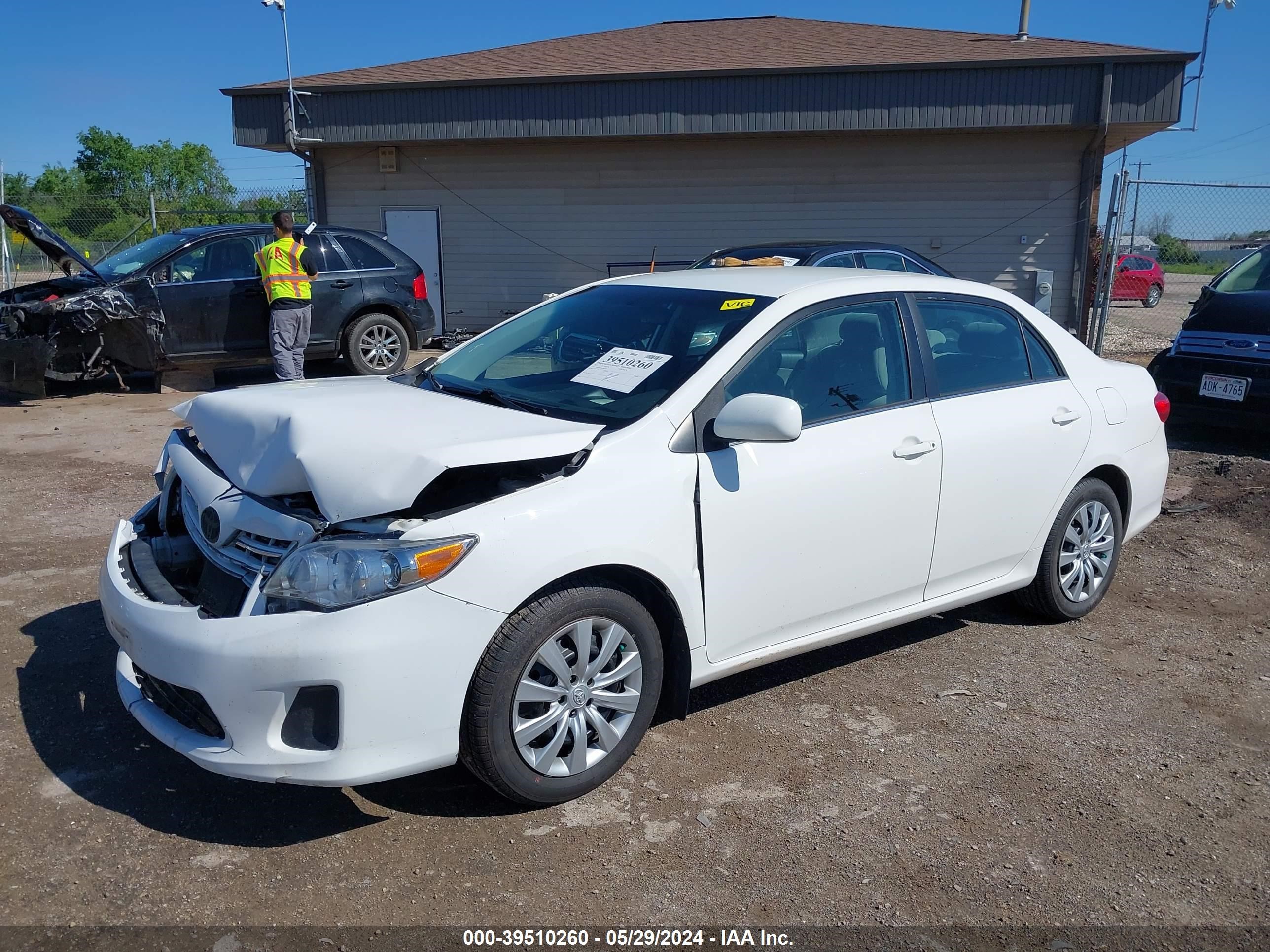 Photo 1 VIN: 2T1BU4EE8DC062945 - TOYOTA COROLLA 