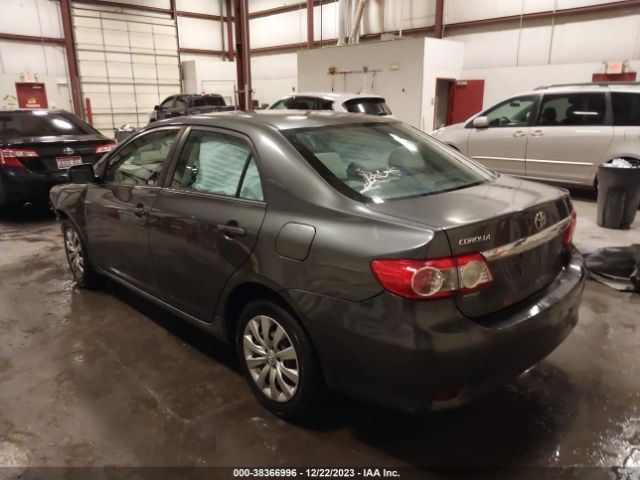 Photo 2 VIN: 2T1BU4EE8DC085769 - TOYOTA COROLLA 