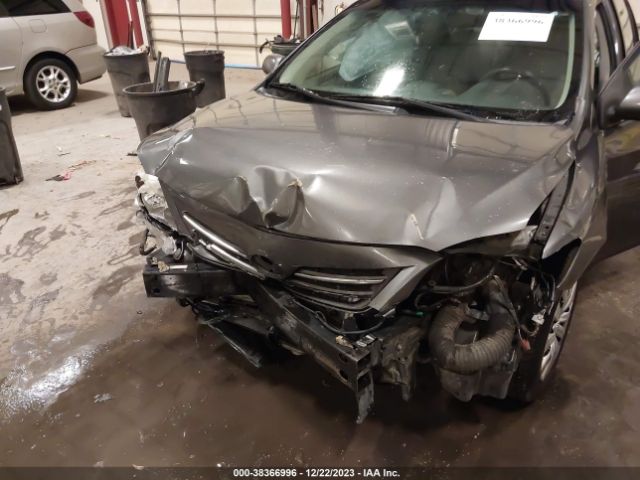 Photo 5 VIN: 2T1BU4EE8DC085769 - TOYOTA COROLLA 