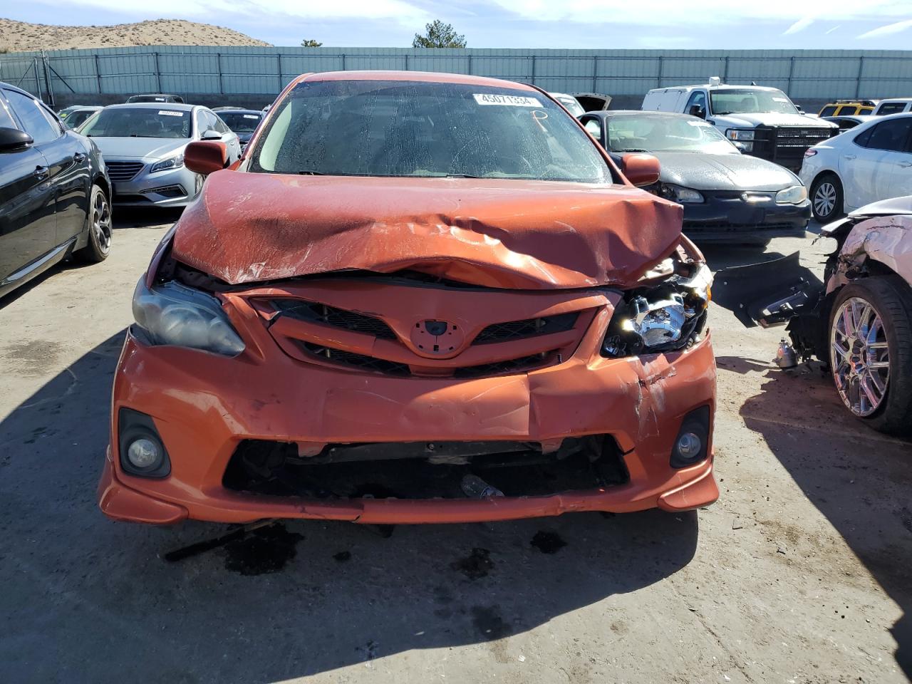 Photo 4 VIN: 2T1BU4EE8DC097887 - TOYOTA COROLLA 