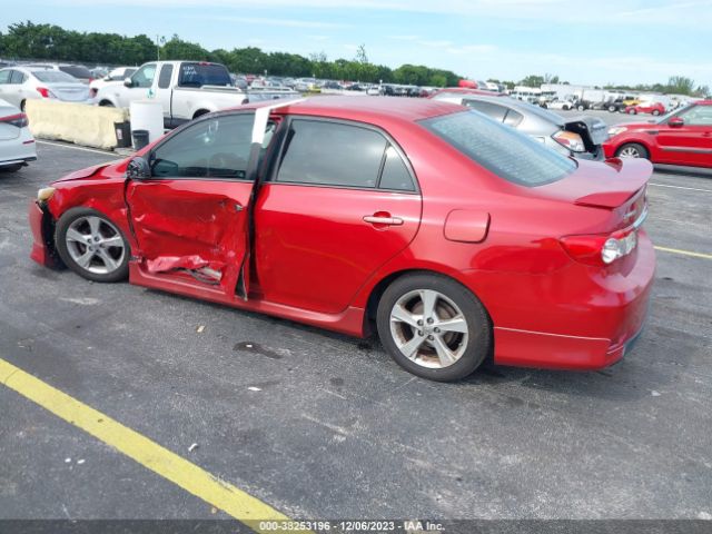 Photo 2 VIN: 2T1BU4EE8DC113456 - TOYOTA COROLLA 