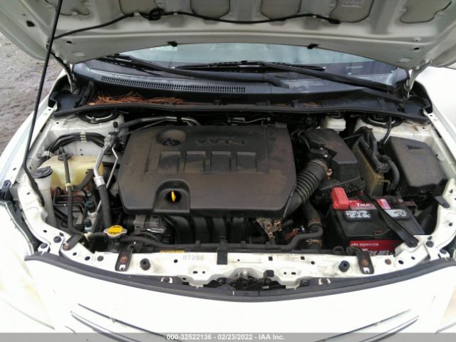 Photo 9 VIN: 2T1BU4EE8DC945461 - TOYOTA COROLLA 