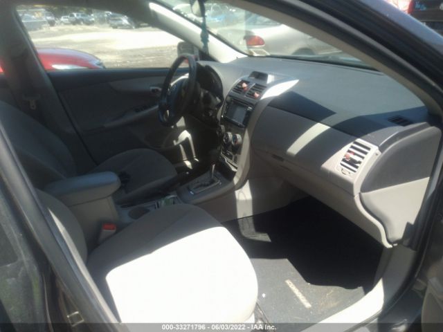 Photo 4 VIN: 2T1BU4EE8DC955245 - TOYOTA COROLLA 