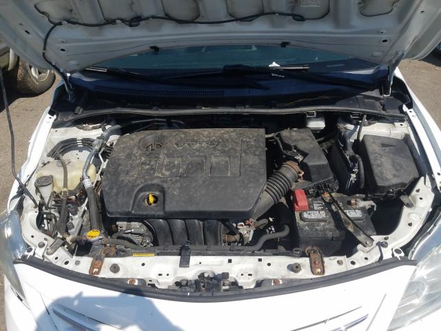 Photo 6 VIN: 2T1BU4EE8DC975785 - TOYOTA COROLLA BA 