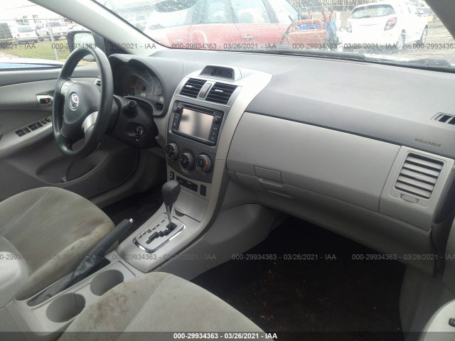 Photo 4 VIN: 2T1BU4EE8DC976838 - TOYOTA COROLLA 