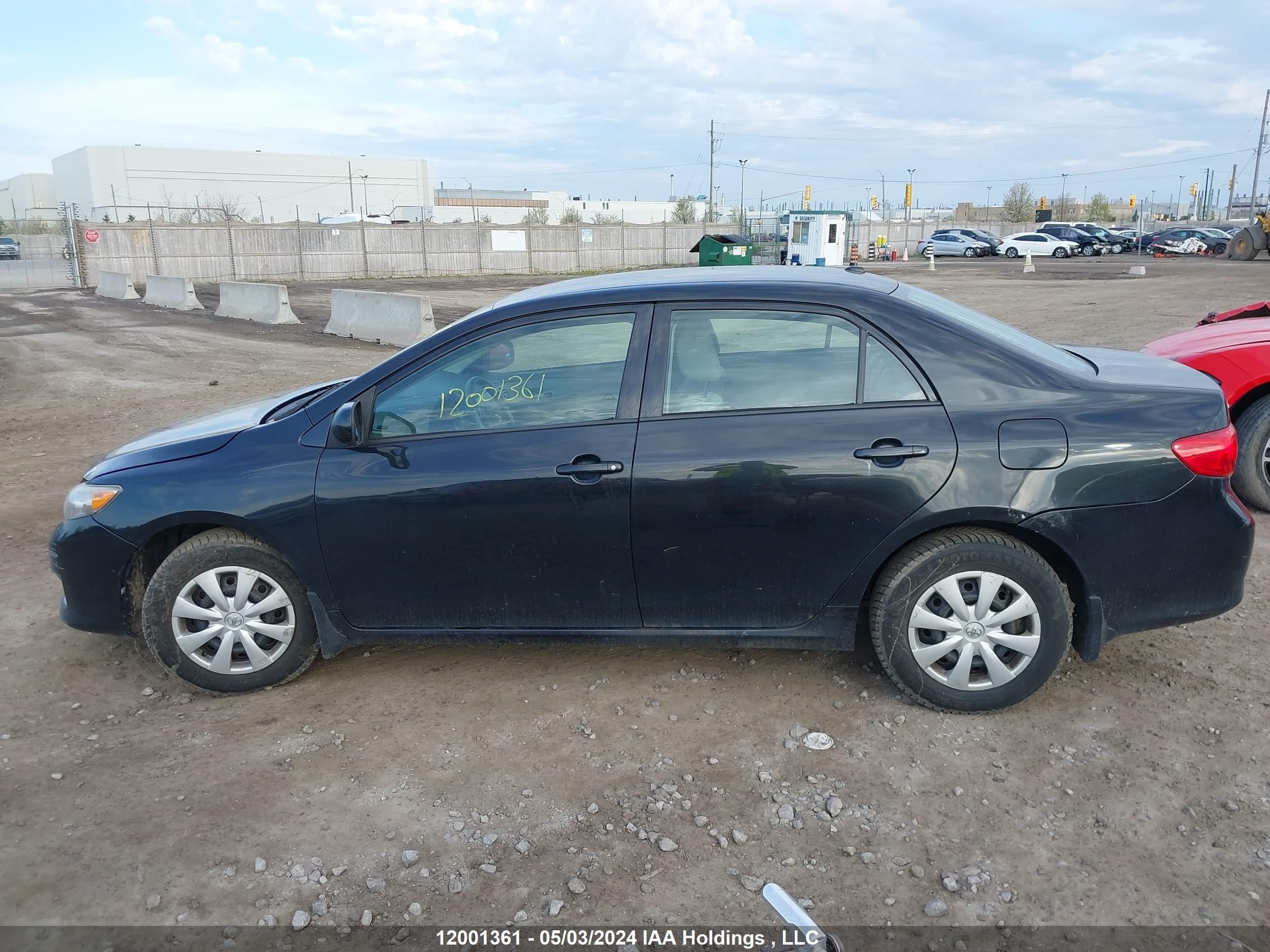 Photo 13 VIN: 2T1BU4EE9AC200147 - TOYOTA COROLLA 