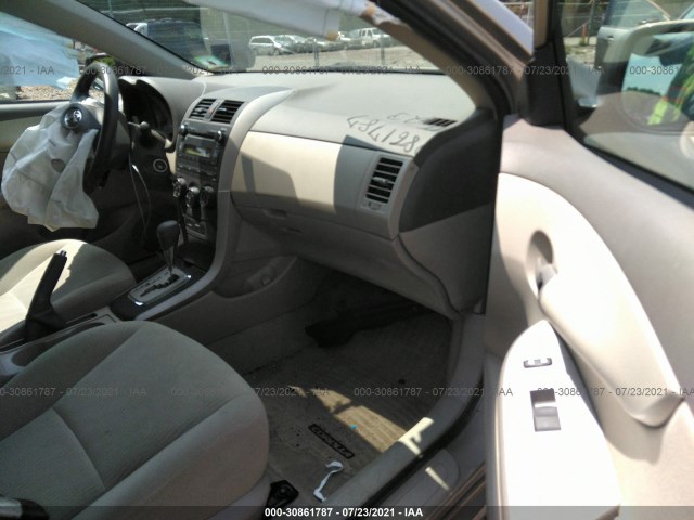 Photo 4 VIN: 2T1BU4EE9AC220365 - TOYOTA COROLLA 