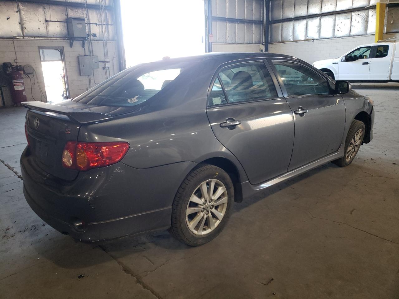 Photo 2 VIN: 2T1BU4EE9AC496593 - TOYOTA COROLLA 