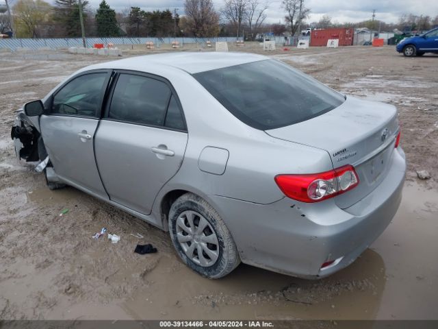 Photo 2 VIN: 2T1BU4EE9BC607824 - TOYOTA COROLLA 