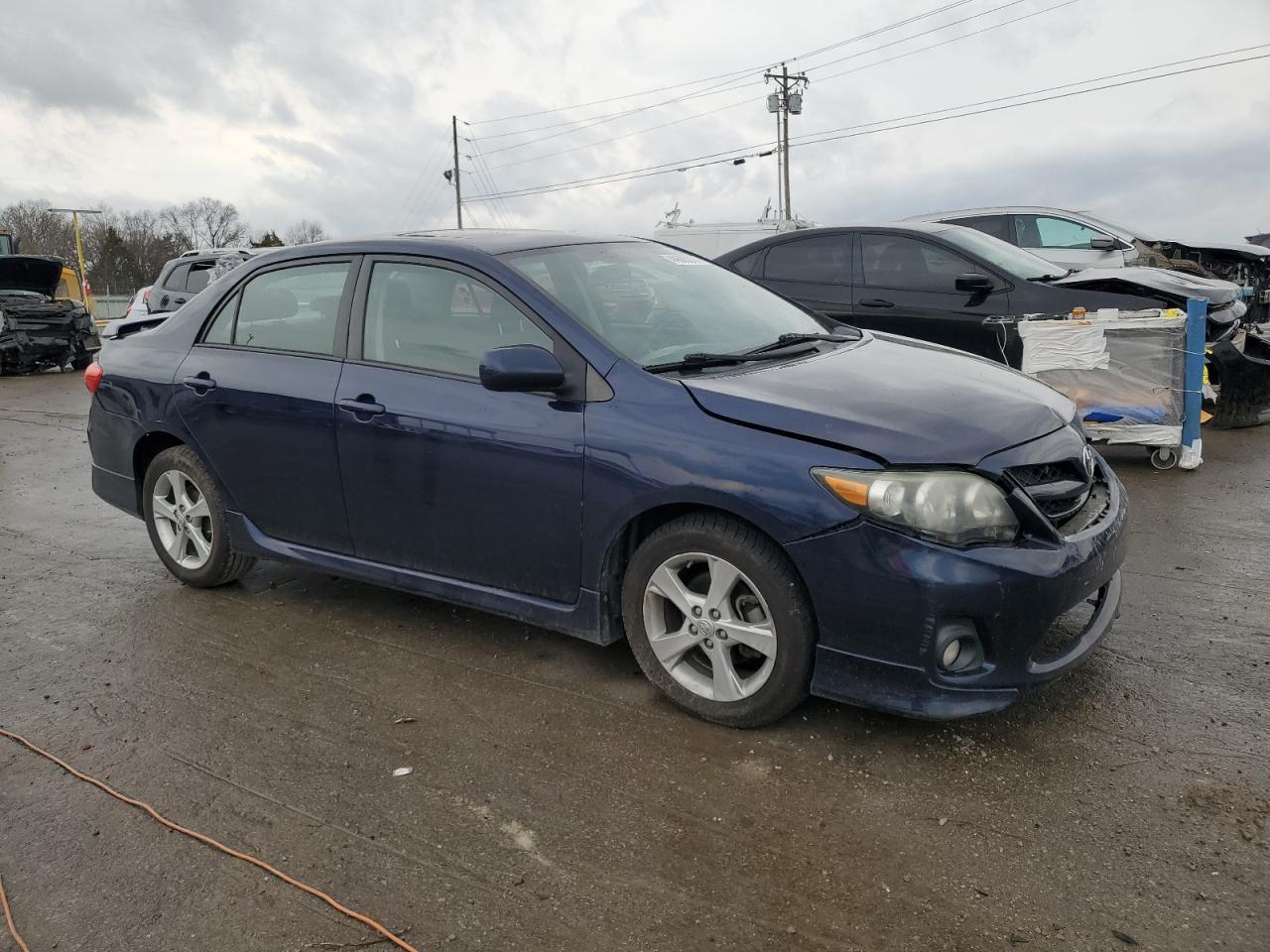 Photo 3 VIN: 2T1BU4EE9BC612294 - TOYOTA COROLLA 