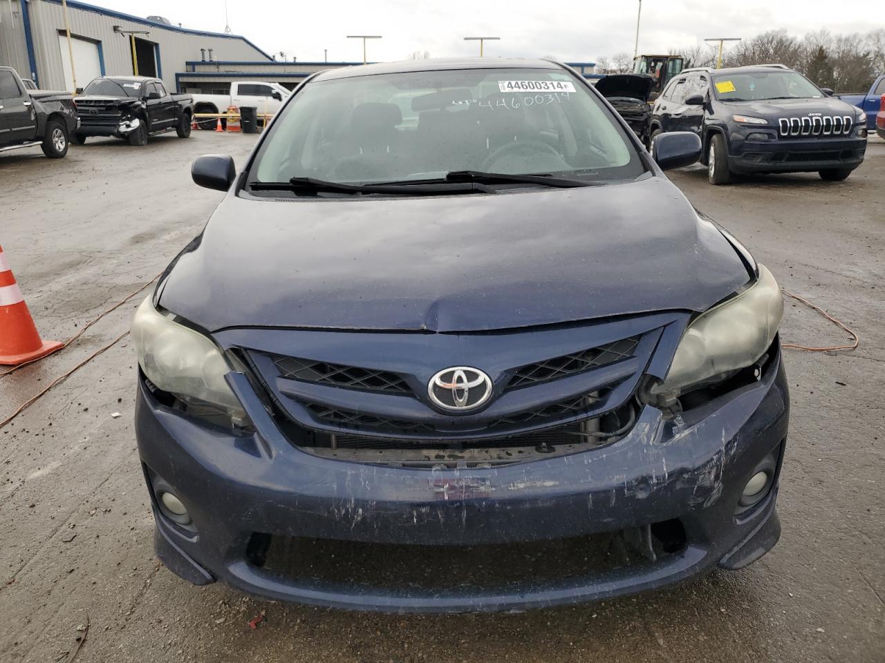 Photo 4 VIN: 2T1BU4EE9BC612294 - TOYOTA COROLLA 