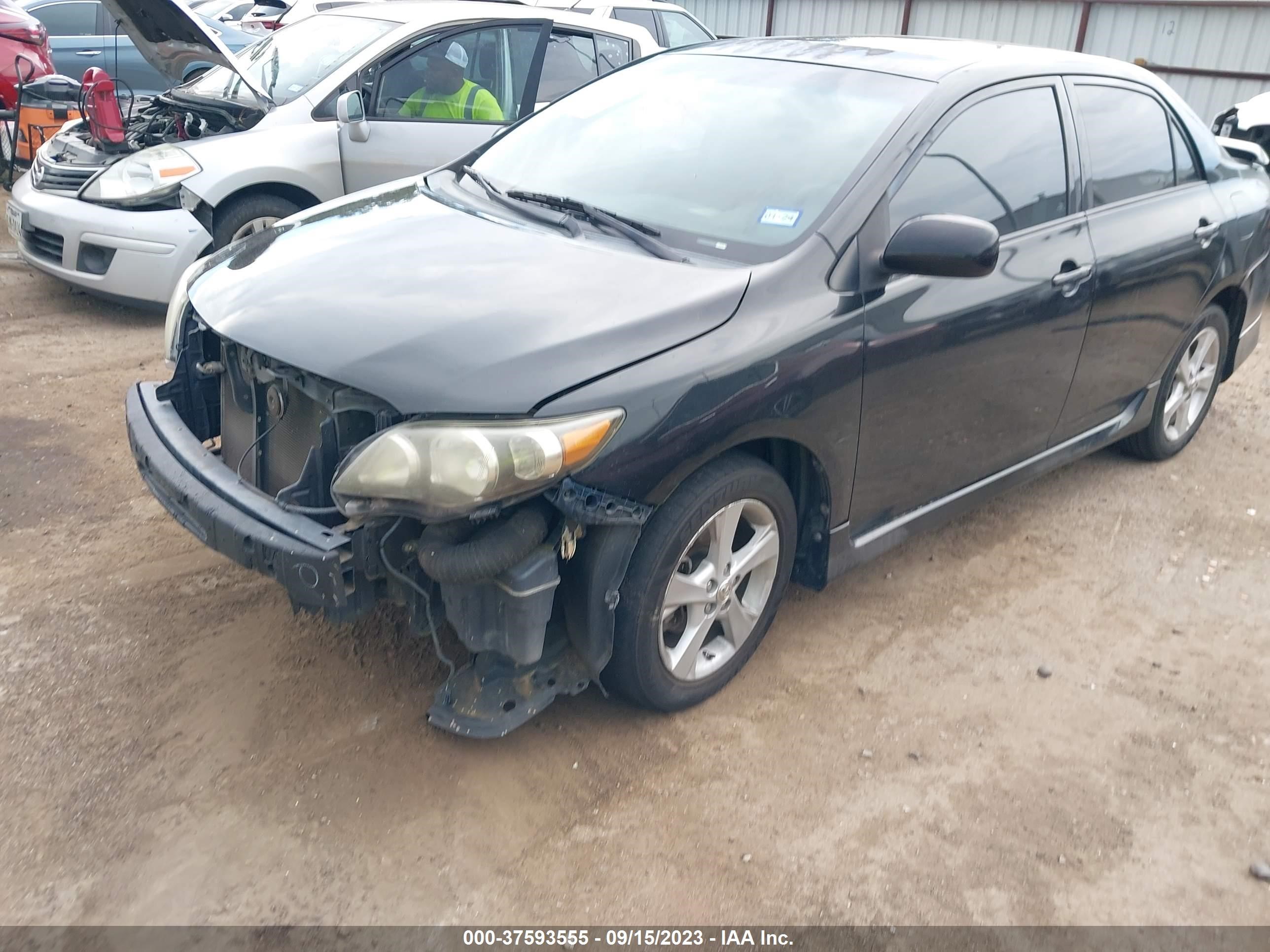 Photo 1 VIN: 2T1BU4EE9BC648521 - TOYOTA COROLLA 