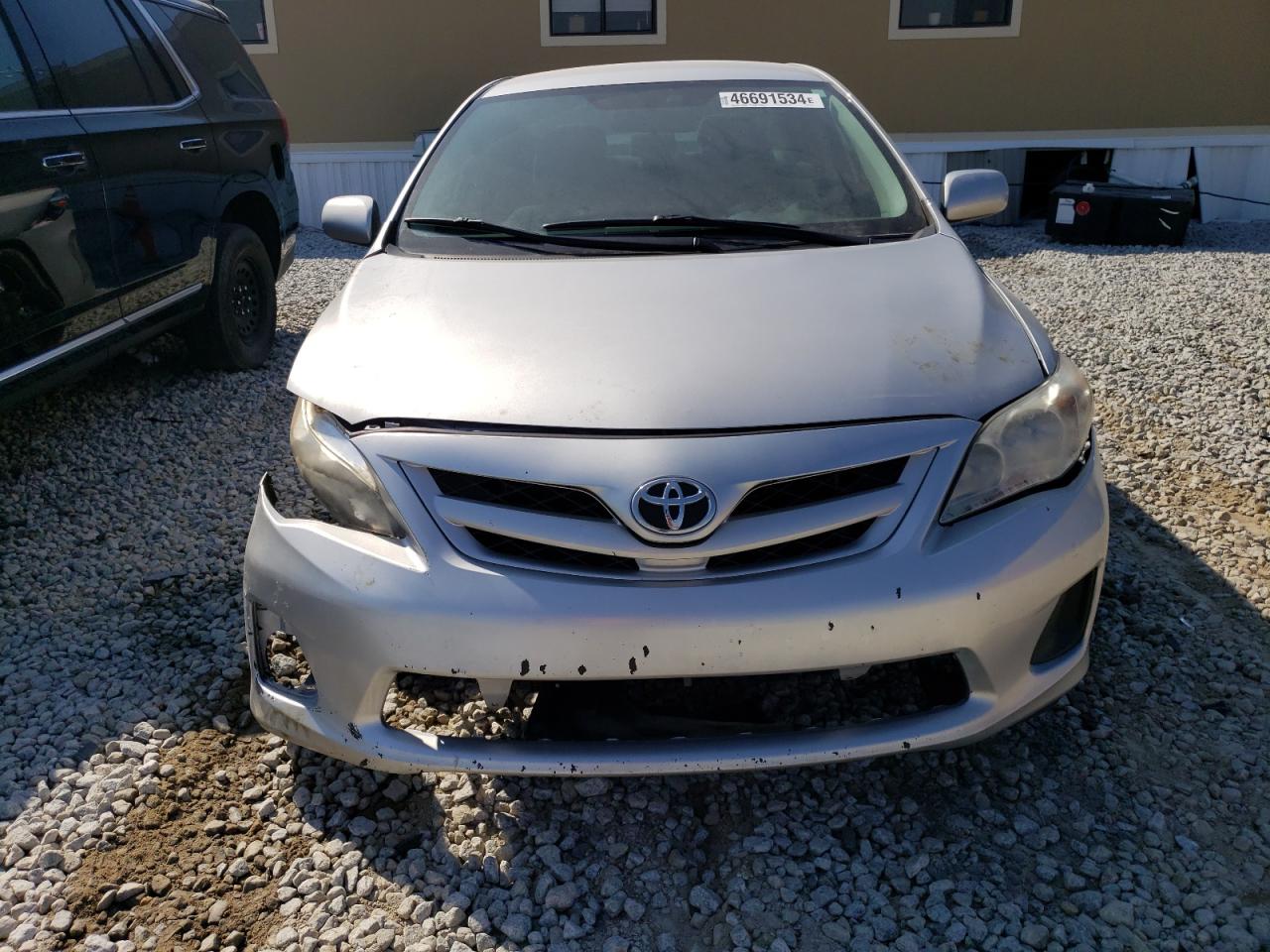 Photo 4 VIN: 2T1BU4EE9BC662483 - TOYOTA COROLLA 