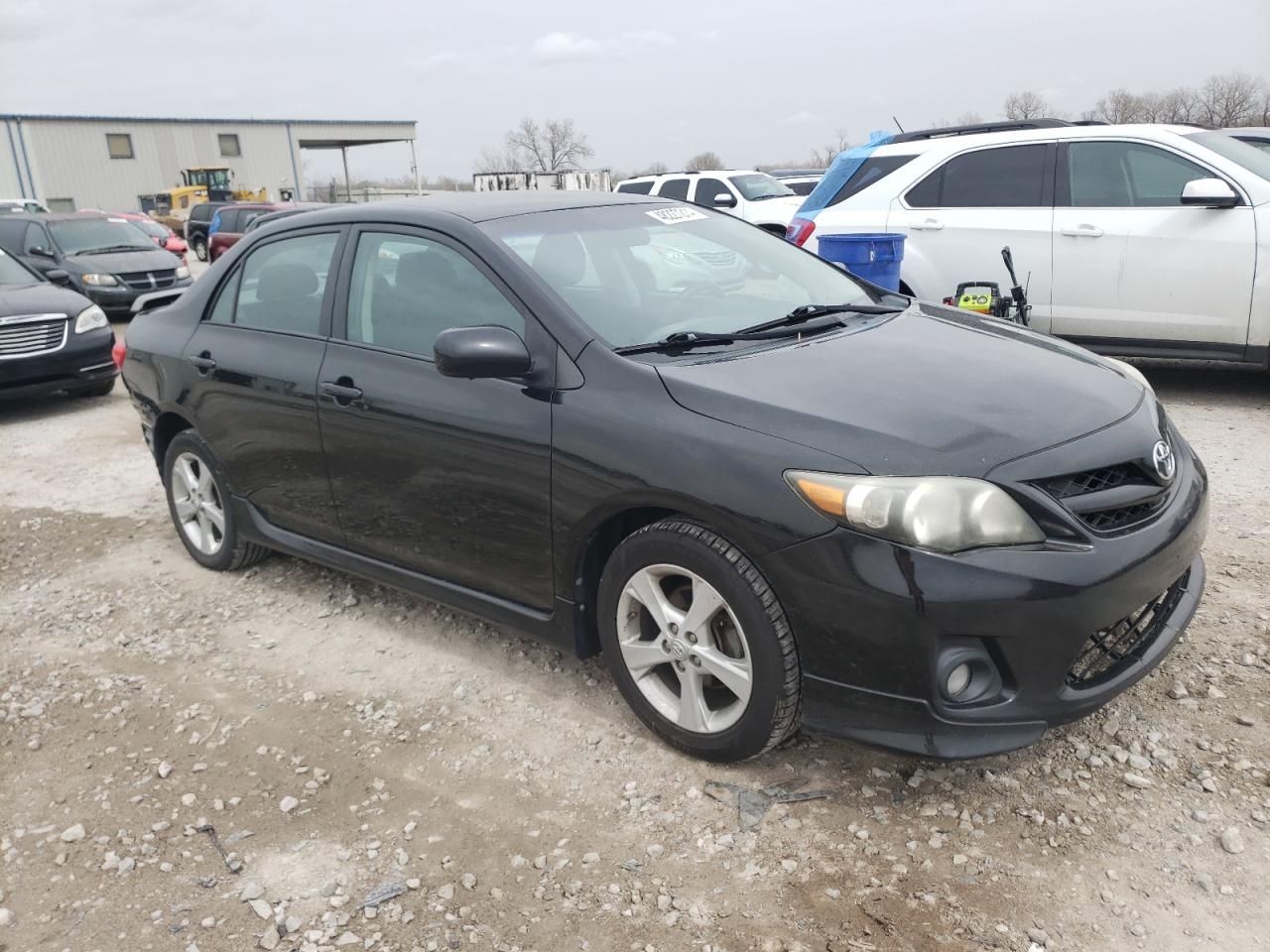 Photo 3 VIN: 2T1BU4EE9BC681079 - TOYOTA COROLLA 