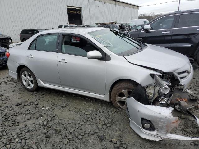 Photo 3 VIN: 2T1BU4EE9BC715862 - TOYOTA CAROLLA 