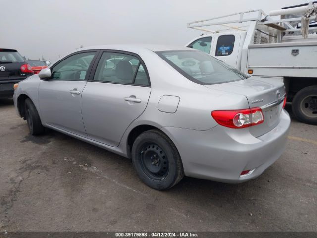 Photo 2 VIN: 2T1BU4EE9BC738008 - TOYOTA COROLLA 