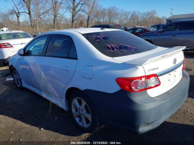 Photo 2 VIN: 2T1BU4EE9BC752040 - TOYOTA COROLLA 