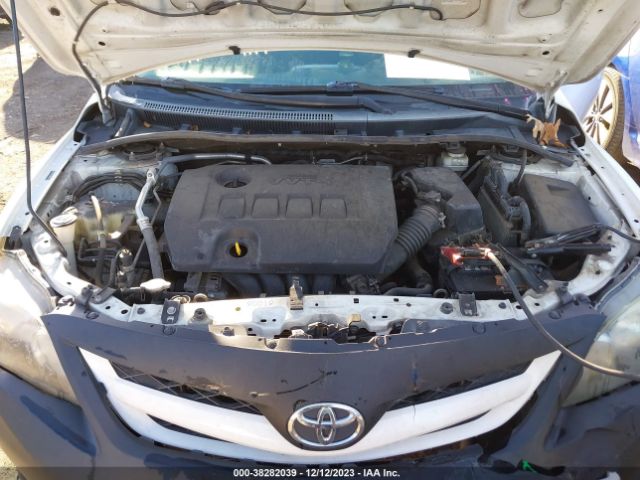 Photo 9 VIN: 2T1BU4EE9BC752040 - TOYOTA COROLLA 