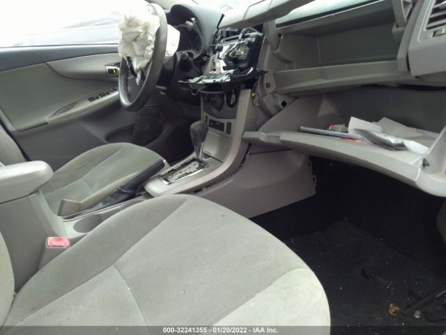 Photo 4 VIN: 2T1BU4EE9CC818751 - TOYOTA COROLLA 