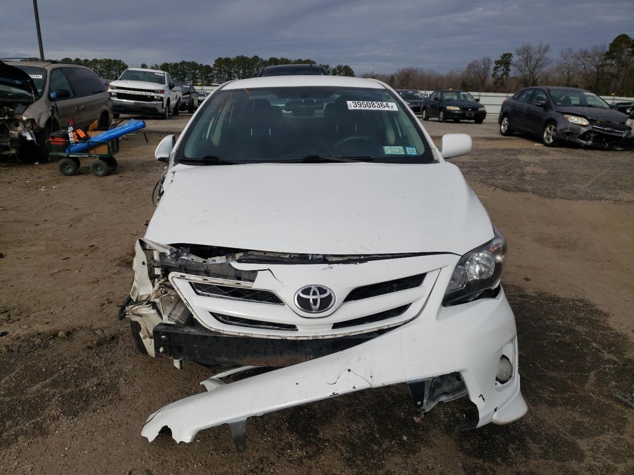 Photo 4 VIN: 2T1BU4EE9CC821780 - TOYOTA COROLLA 