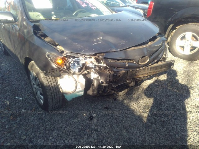 Photo 5 VIN: 2T1BU4EE9CC898178 - TOYOTA COROLLA 