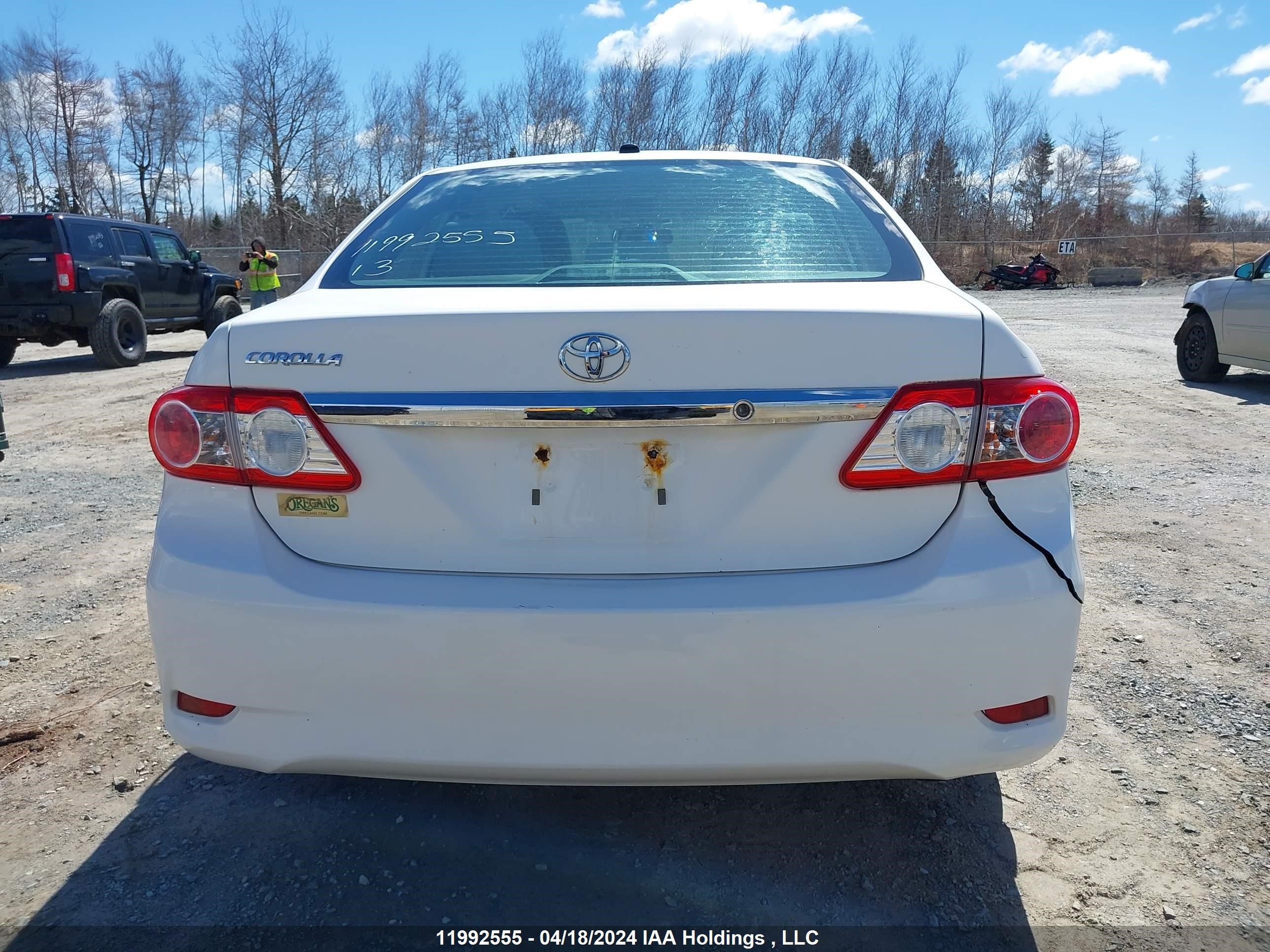 Photo 16 VIN: 2T1BU4EE9DC067104 - TOYOTA COROLLA 