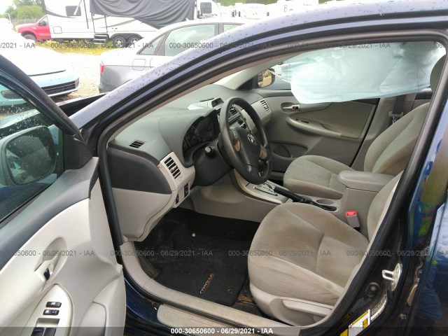 Photo 4 VIN: 2T1BU4EE9DC082038 - TOYOTA COROLLA 