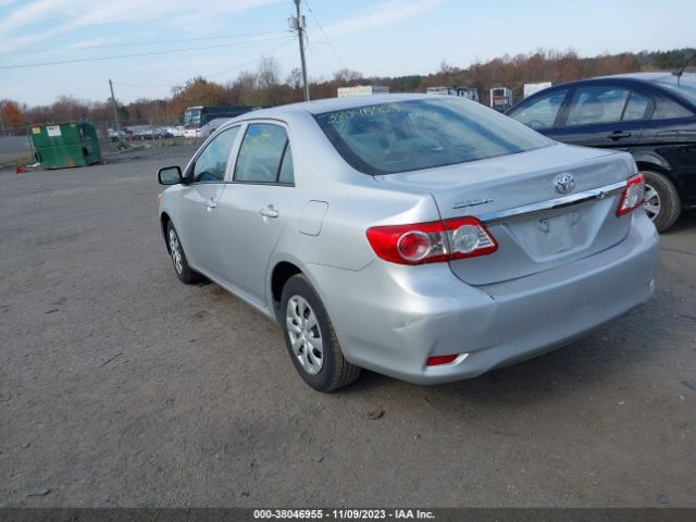 Photo 2 VIN: 2T1BU4EE9DC088406 - TOYOTA COROLLA 