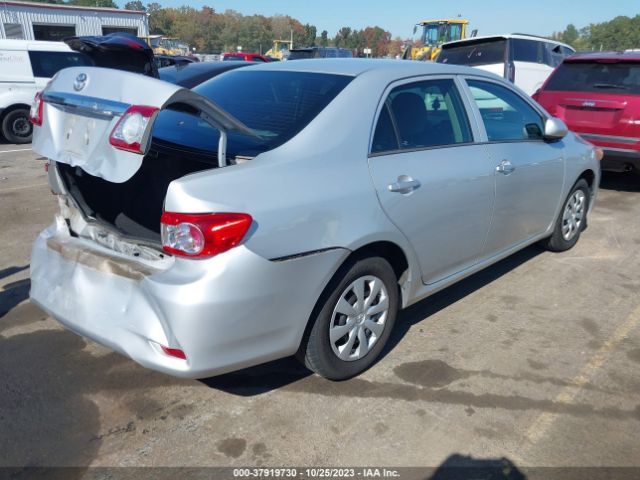 Photo 3 VIN: 2T1BU4EE9DC103552 - TOYOTA COROLLA 