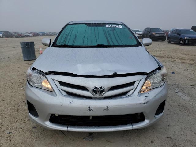 Photo 4 VIN: 2T1BU4EE9DC923582 - TOYOTA COROLLA 