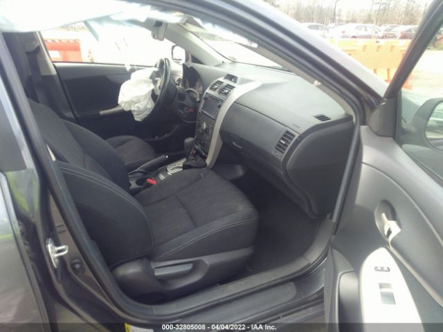 Photo 4 VIN: 2T1BU4EE9DC989307 - TOYOTA COROLLA 