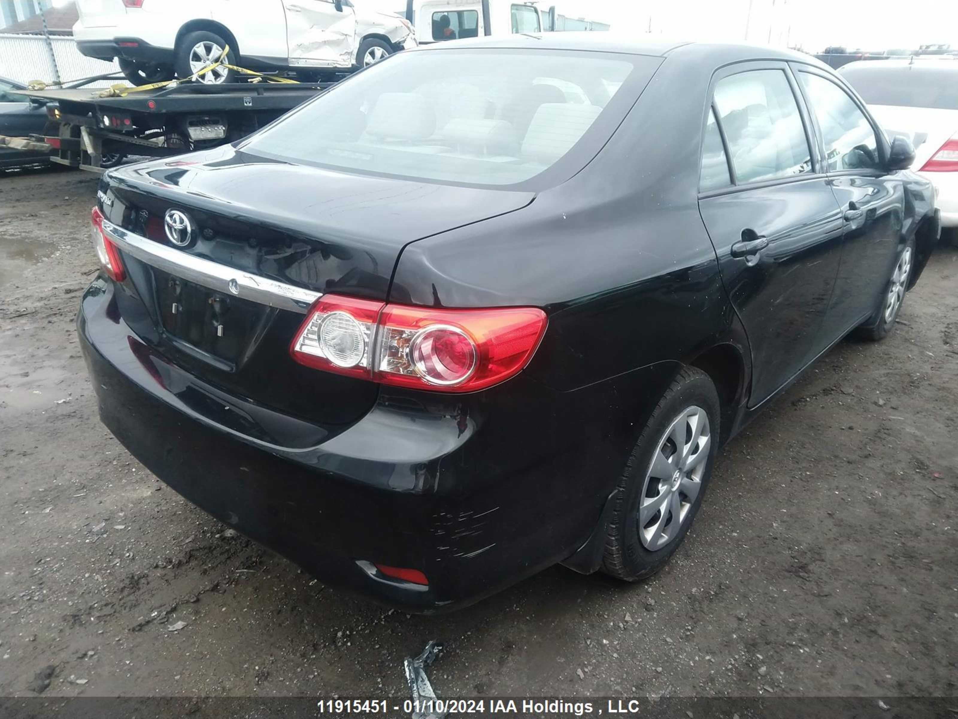 Photo 3 VIN: 2T1BU4EE9DC994216 - TOYOTA COROLLA 